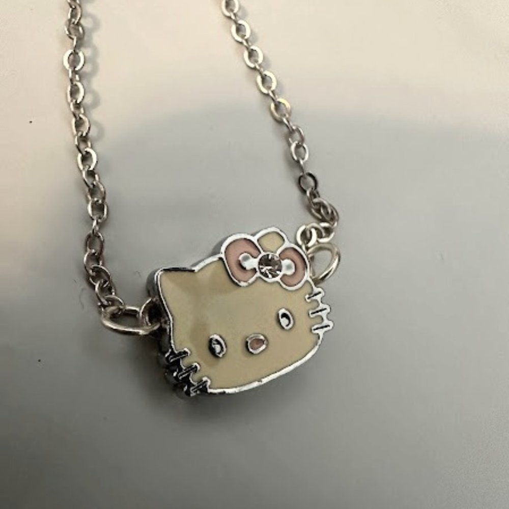 HK Necklace lead and nickle free